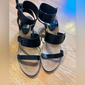 Dolce Vita black strappy heal size 8.5